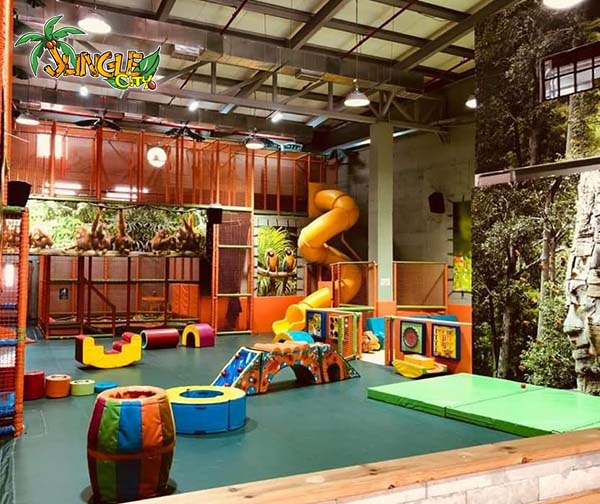 משחקיית ג'ונגל סיטי