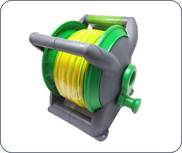 גלגלת עם צינור 20 מטר Green