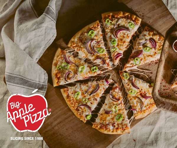 פיצה משפחתית + תוספת בביג אפל פיצה