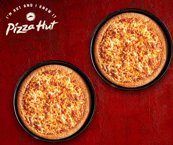 2 פיצות משפחתיות ברשת פיצה האט