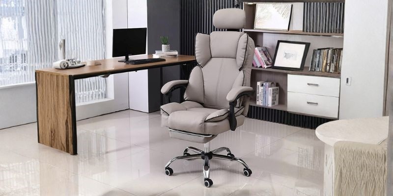 כסא מנהלים דגם דאלאס כולל הדום נשלף